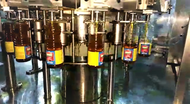 Oil and Lubricants-Rotary Mono-Block Oil Filling and capping Machine
